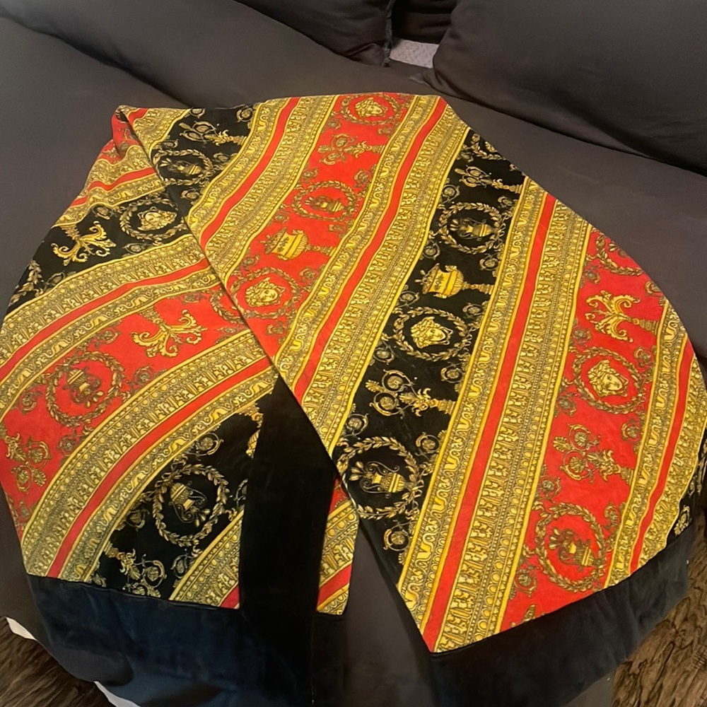 Versace Blanket• Red/Black/Gold• Baroque style